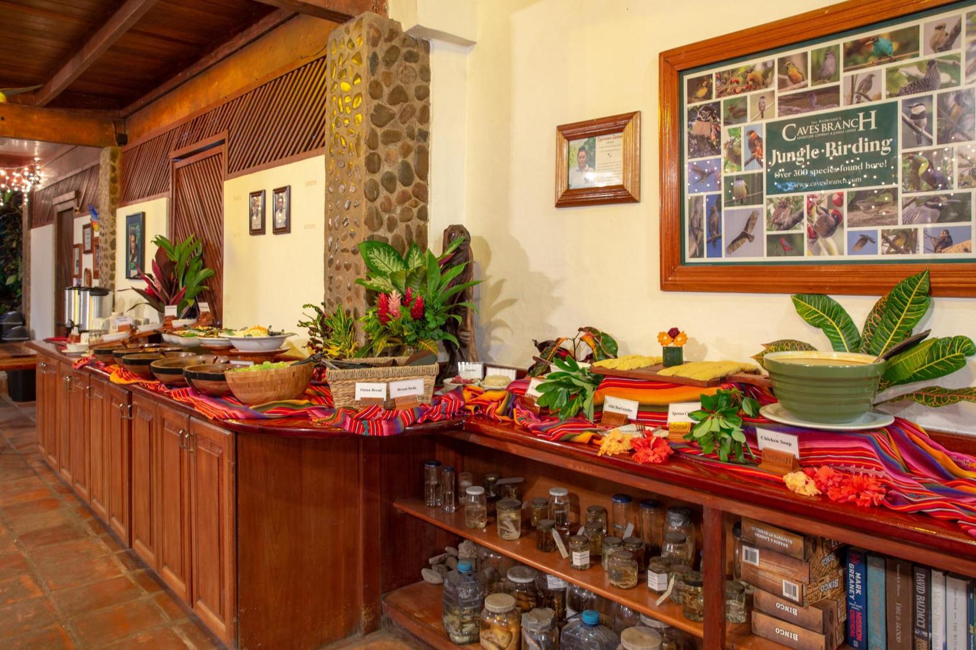 Ian Anderson Caves Branch Jungle Lodge Бельмопан Экстерьер фото
